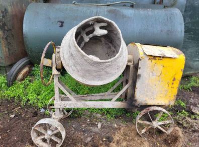 Cement mixer