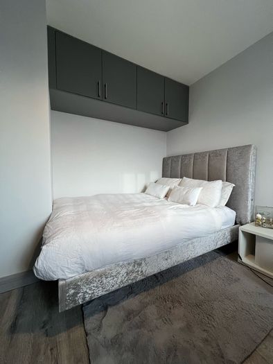 4ft6 (135cm) Double Silver Velvet Fabric Bed With USB Ports