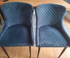 2x navy velvet dining chairs