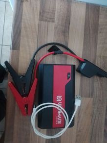 portable jump starter / power bank