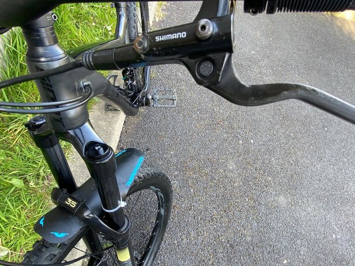 Giant stance full suspension mountain bike