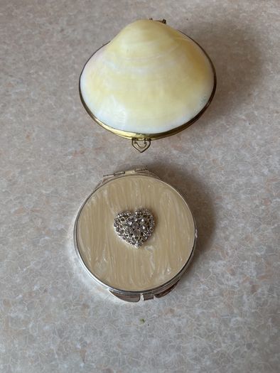 Clamshell Trinket Jewelry Box/Purse  & Roynd Picket compact dual mirror