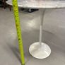 Round marble tulip table Image 6