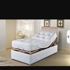 Motorised adjustable bed