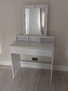 Dressing table
