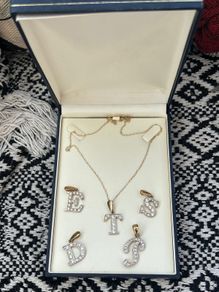 Choose your letter: 9ct Gold Letter Necklace