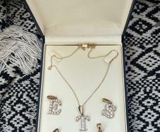 Choose your letter: 9ct Gold Letter Necklace