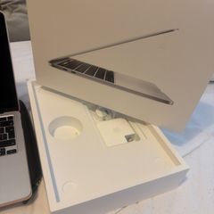 macbook 13 touch ID