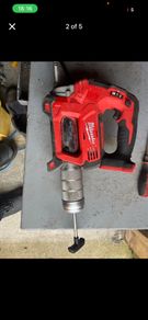 millwaukee fuel battery grease gun m18