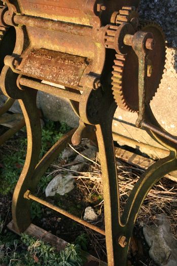 Antique Oil Cake Mill - Thompson Brothers  Vexford Antique Milling Machine