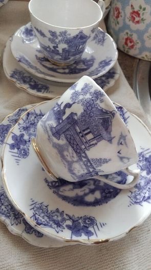 Bal Four Royal Crown Tea Set