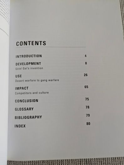 The Uzi Submachine Gun - Chris McNab - Osprey Weapon 12 - 2011 First Edition