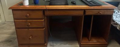Free vintage desk