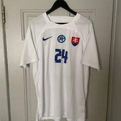 Slovakia 2024 Away Jersey (XXL) (Football)