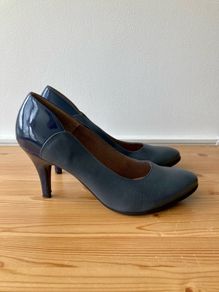 Froggie  heels, uk 7