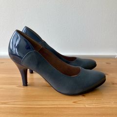 Froggie  heels, uk 7