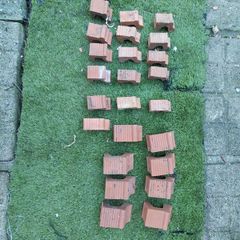 25 x plant pot feet terracotta