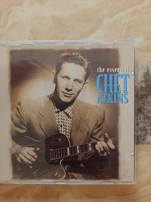 Chet Atkins CD - The Essential