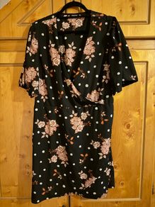 Dress Simply Be