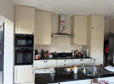 full kitchen