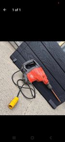 Hilti TE 1000-AVR HiDrive 110V Concrete Demolition Breaker and Chisel.