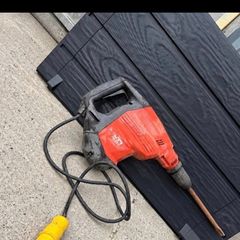 Hilti TE 1000-AVR HiDrive 110V Concrete Demolition Breaker and Chisel.