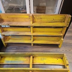 Free wooden Shelves x 2