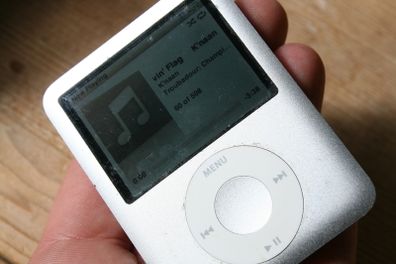 Apple iPod A1236 4GB 3rd Generation