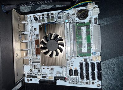 CWWK Diy NAS home lab Server Motherbord