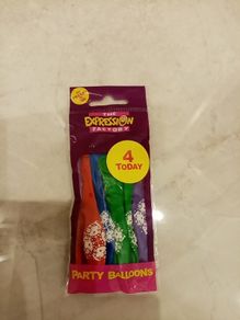 Party balloons age 4