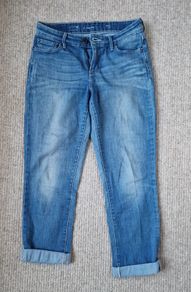 Ladies Mid Rise Slim Jeans
