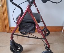 4 wheeled rollator