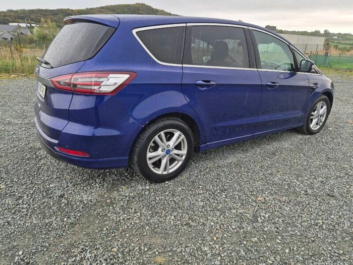 162 Ford Smax 2.0 150bhp