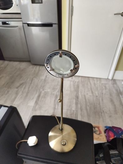 Reading lamp