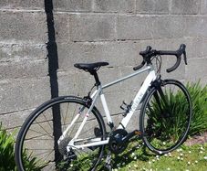 Triban women's road bike - Size S/52cm - Fully Serviced - Excellent condition