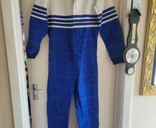 race wear suit