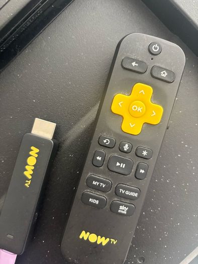 Walker Tv 42 inch with smart stick