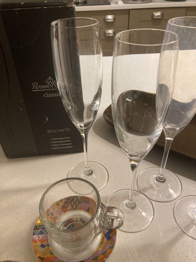 I have other pieces too ( plates) - A bundle of Rosenthal Pieces- 4 Classic Belcanto Champagne Flutes, Brown Rectangular Cake Plate, 2 Studio Line Espresso- Sammeltasse Nr 2 saucers