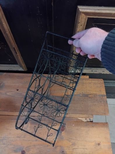 Metal 6 Bottle wine rack