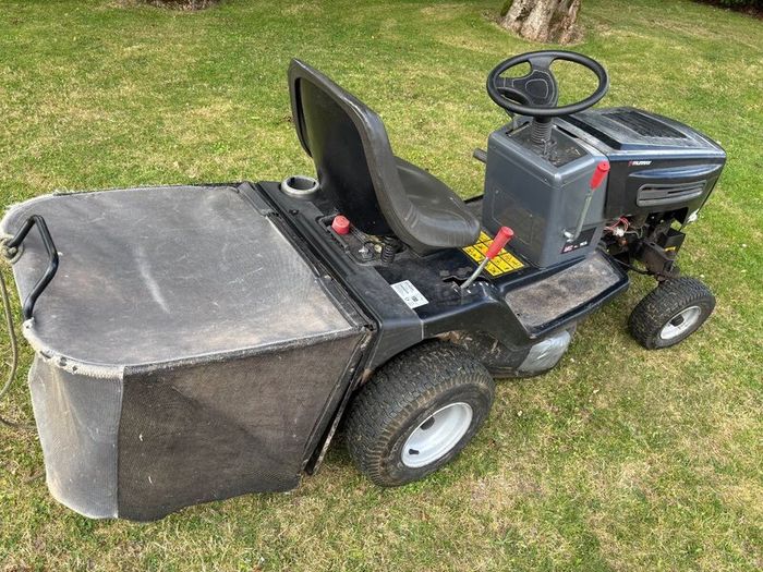 ride on lawnmower