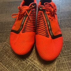 football boots size 6.5