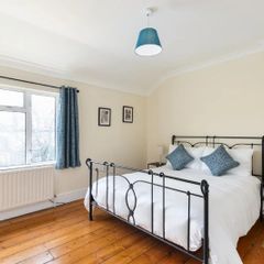 king bed & 2 bedside tables