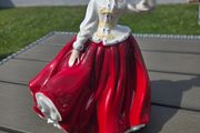 Vintage Royal Doulton HN 2937 GAIL Figurine