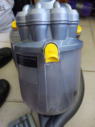 DYSON DC08, in excellent condition, Great suction