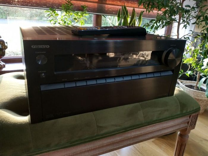 onkyo tx-nr818