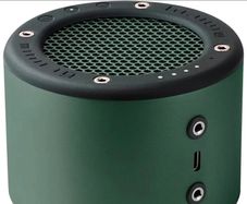 2 Minirig 4 Bluetooth speakers