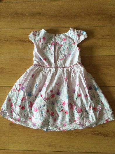 Beautiful dress 6-7 years