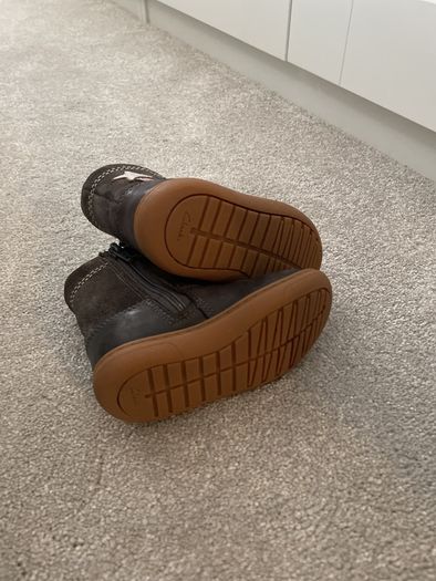 Clarks boots 4 F