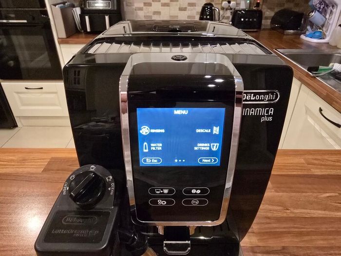 De'Longhi Dinamica Coffee Machine