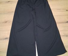 Black wide leg trousers size 16-18